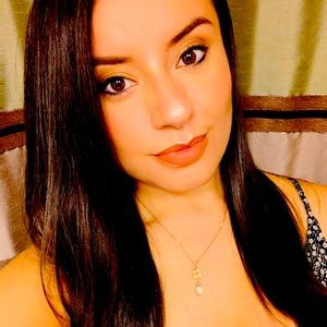 Meet your Posher, Gloria